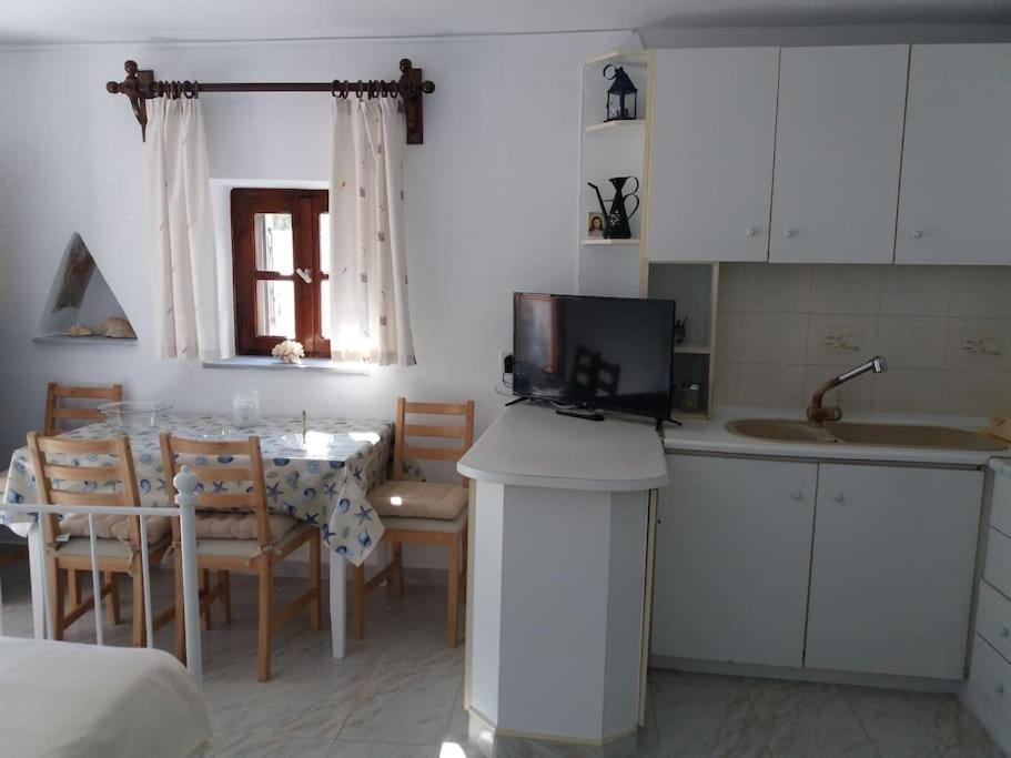 Grandpa Simos' Traditional Guest House Ájosz Romanósz Kültér fotó